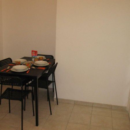 M1 Pasteur Holiday Home Милан Экстерьер фото